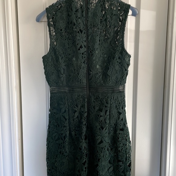 BARDOT dark green lace dress - Picture 6 of 9